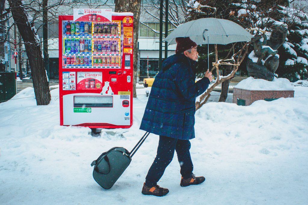 Sapporo Automat mit kalten und warmen Getränken | Berg- und Talfahrt