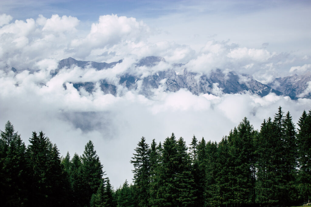 Wolken Nordkette, Berge, Gebirge, Innsbruck, Tirol, Sistrans Alms