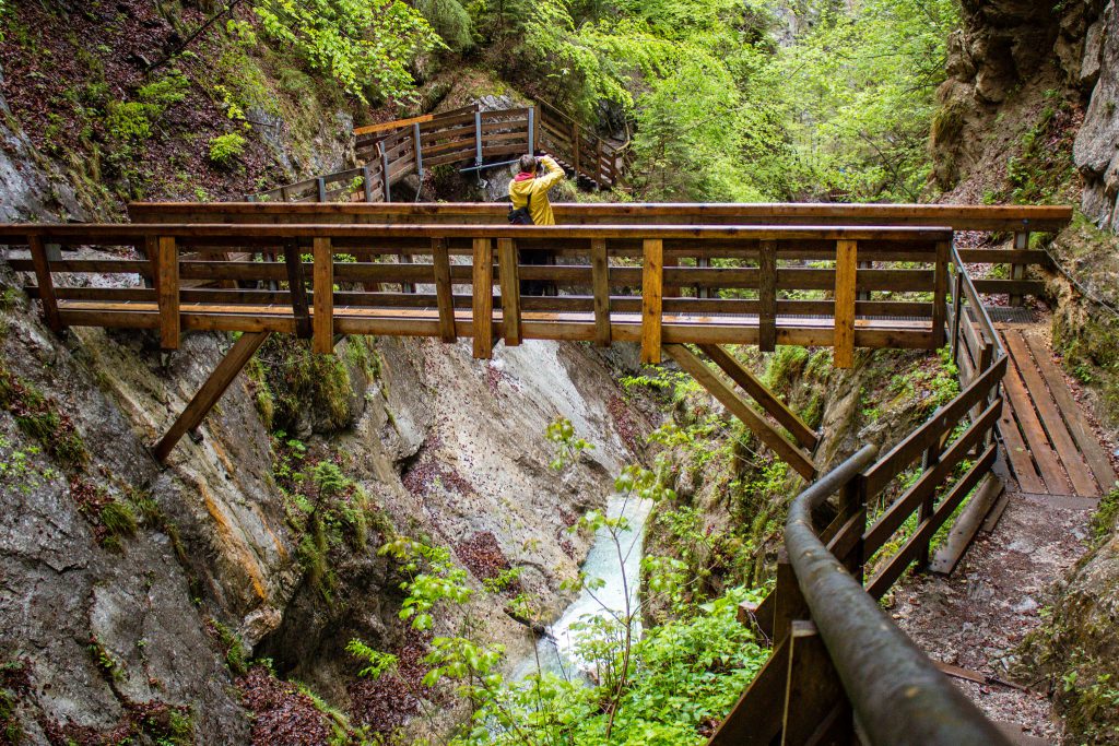 Brücken von der Wolfsklamm Wanderung Klammsteig Tirol | Berg- und Talfahrt